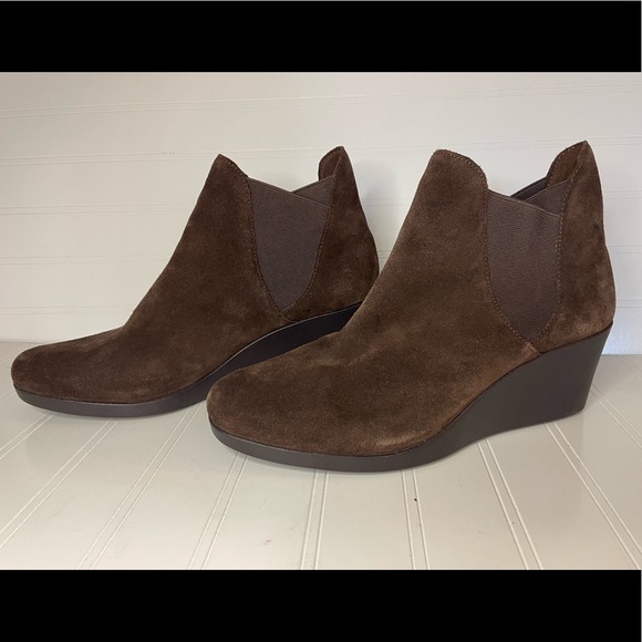 Women’s Crocs Leigh Wedge Chelsea Boot Size 11 Dark Brown/Espresso - Picture 2 of 5